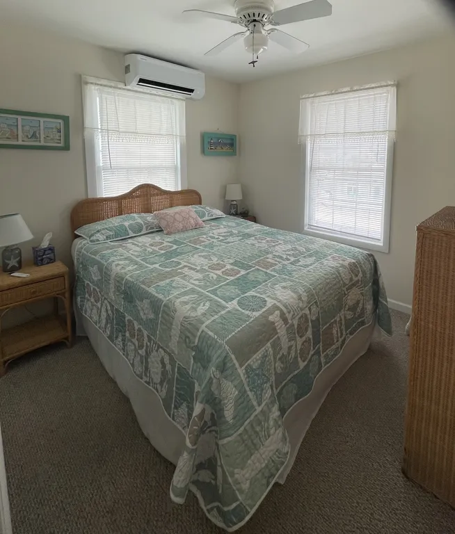 Master bedroom - Queen