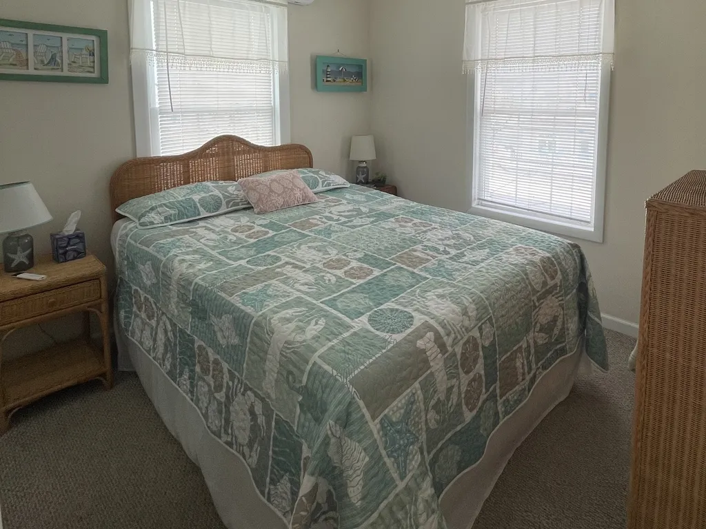 Master bedroom - Queen