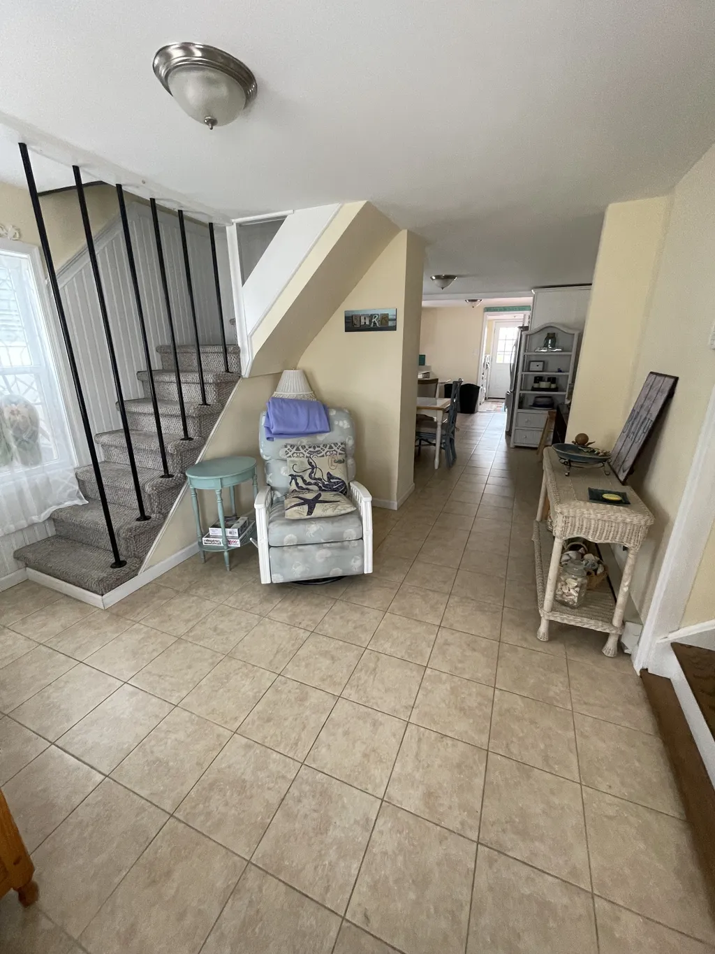 Entry way - first floor