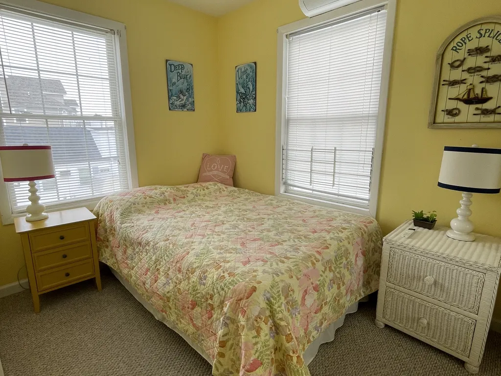 Top floor - Full with powder room