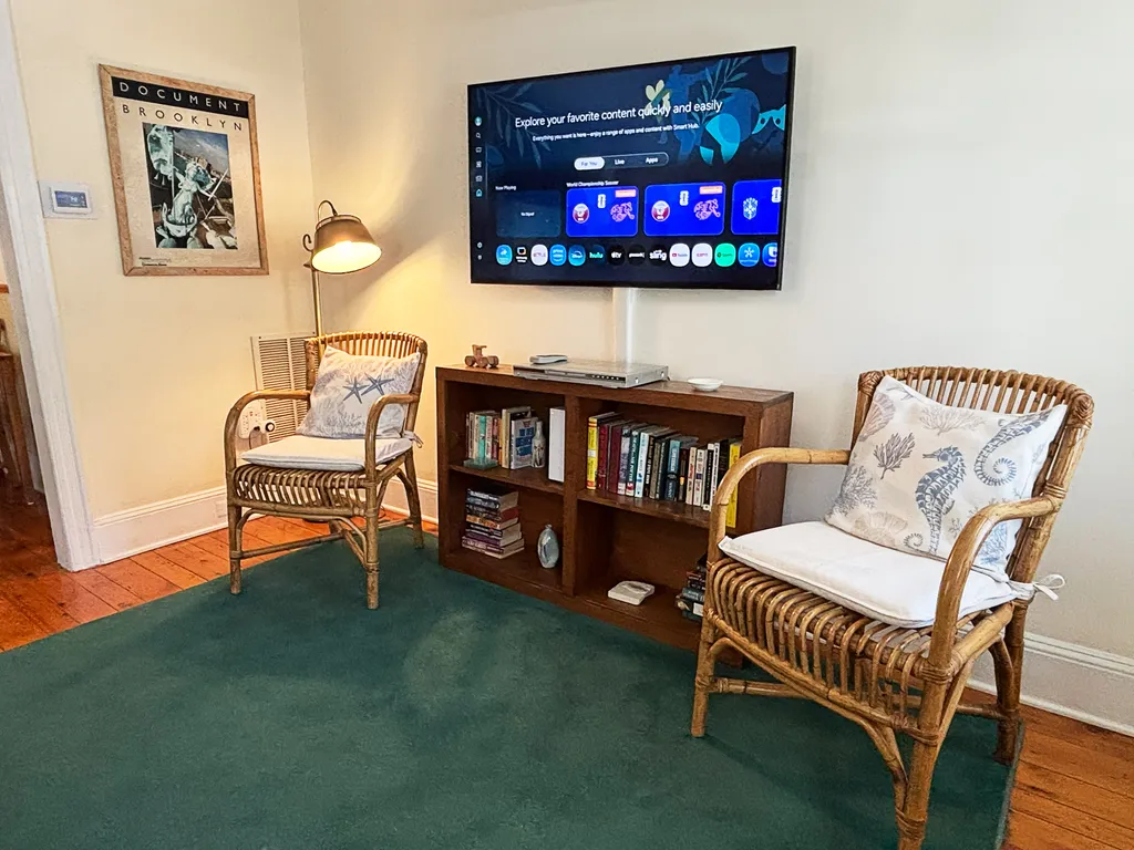 living room entertainment TV