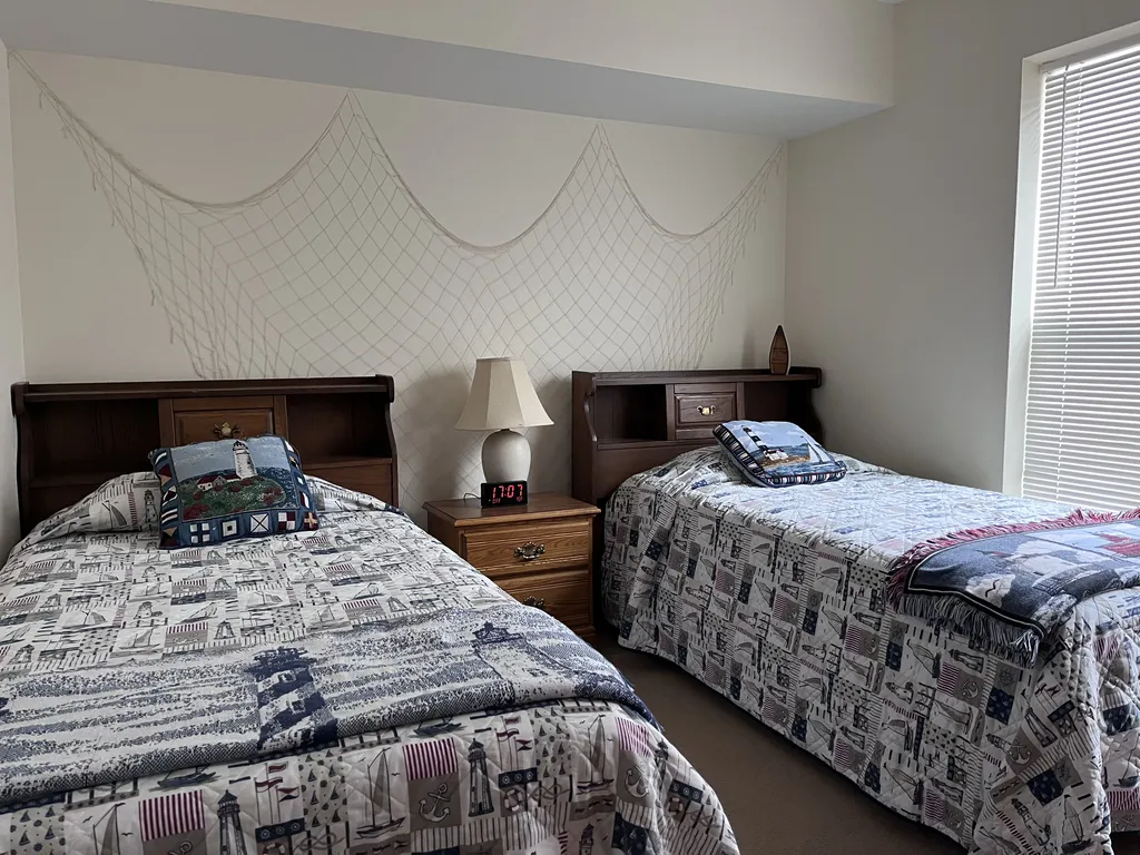 Third Bedroom with 2 Twins