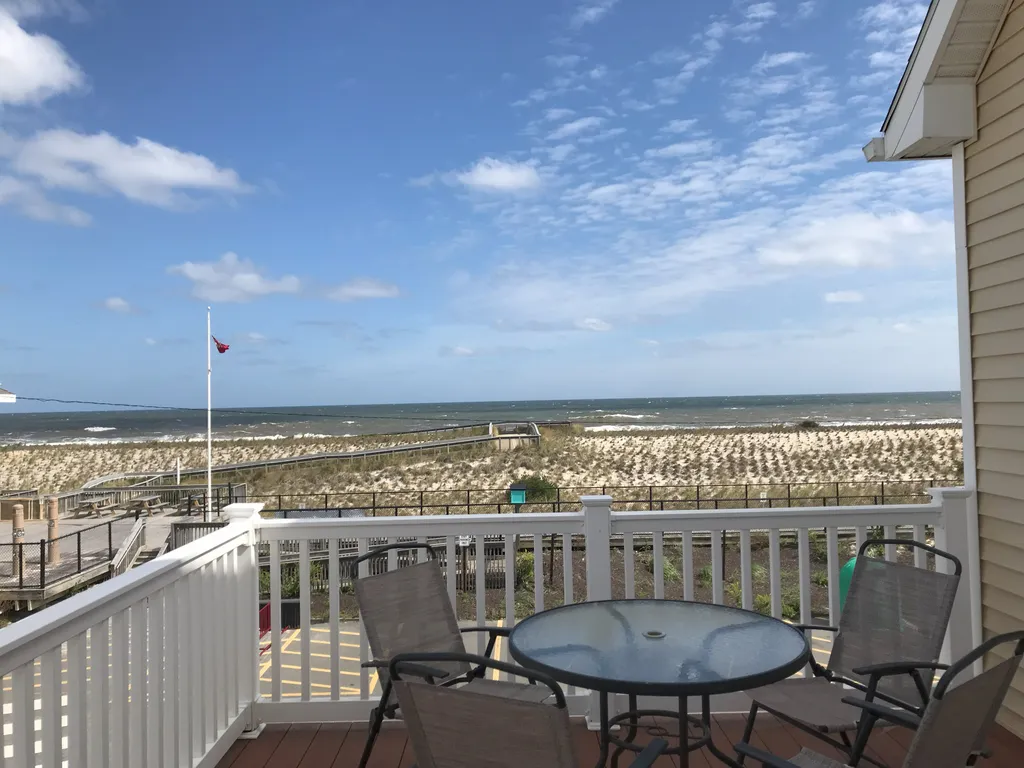 2FL-deck view