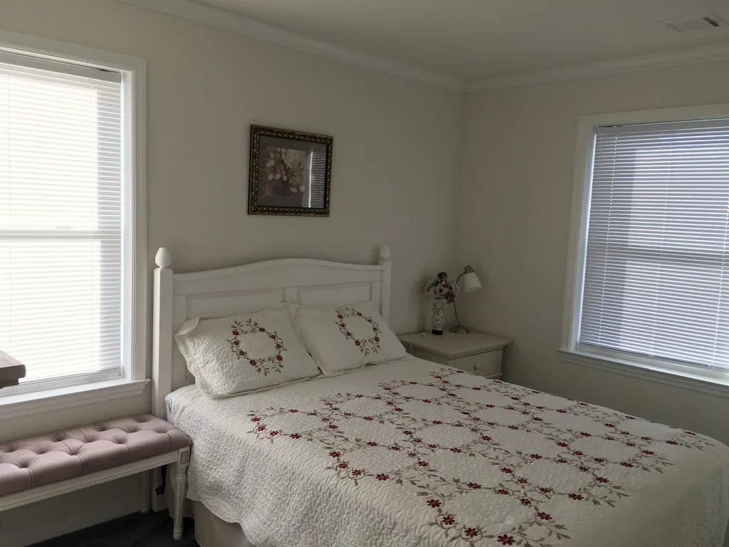 2FL-bedroom2