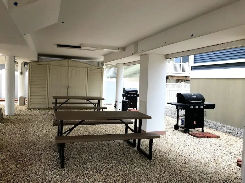 Grill and picnic area