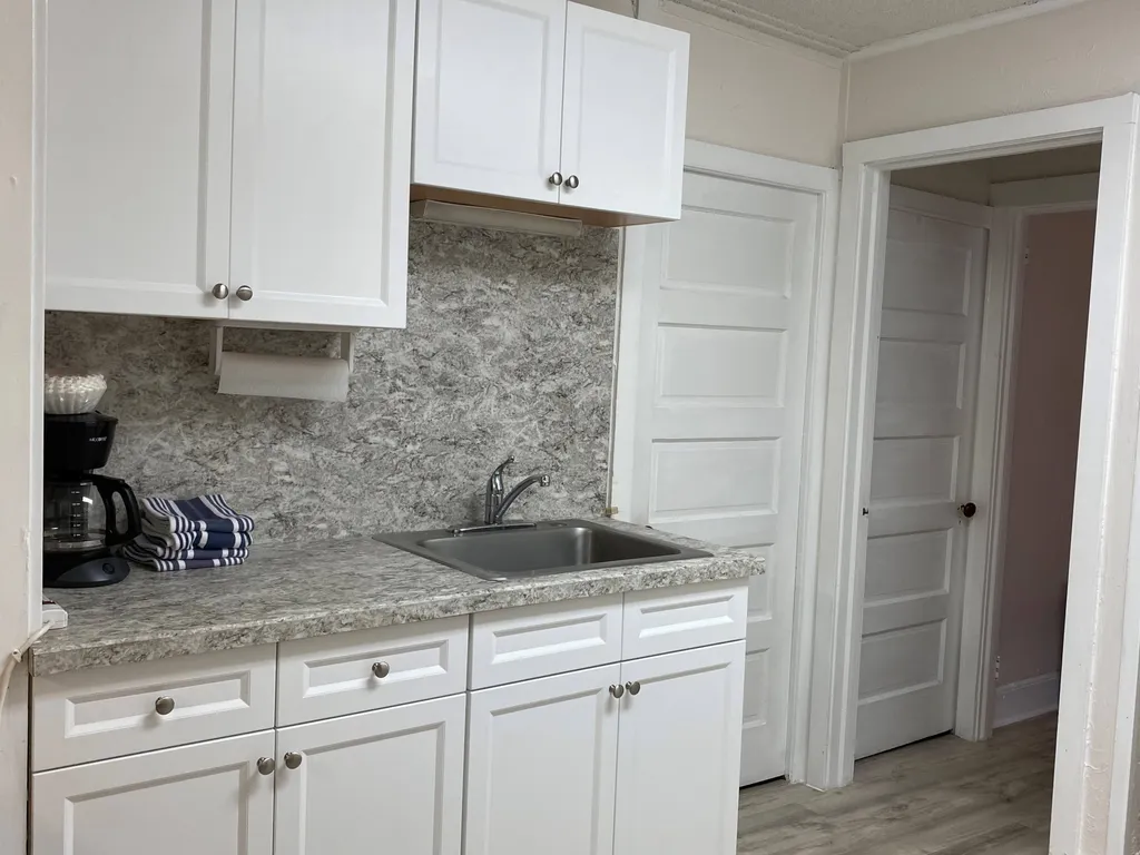 Apt. Kitchen
