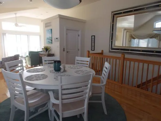 Spacious dining area showing elevator