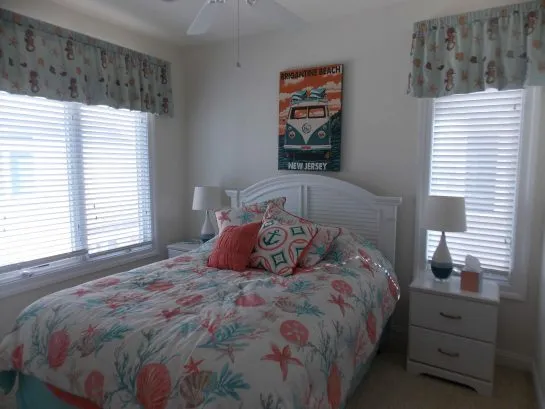 2nd floor queen with private bathroom