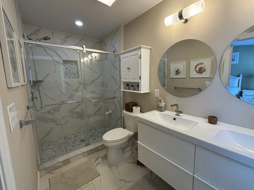 Mstr EnSuite  Bathroom 4