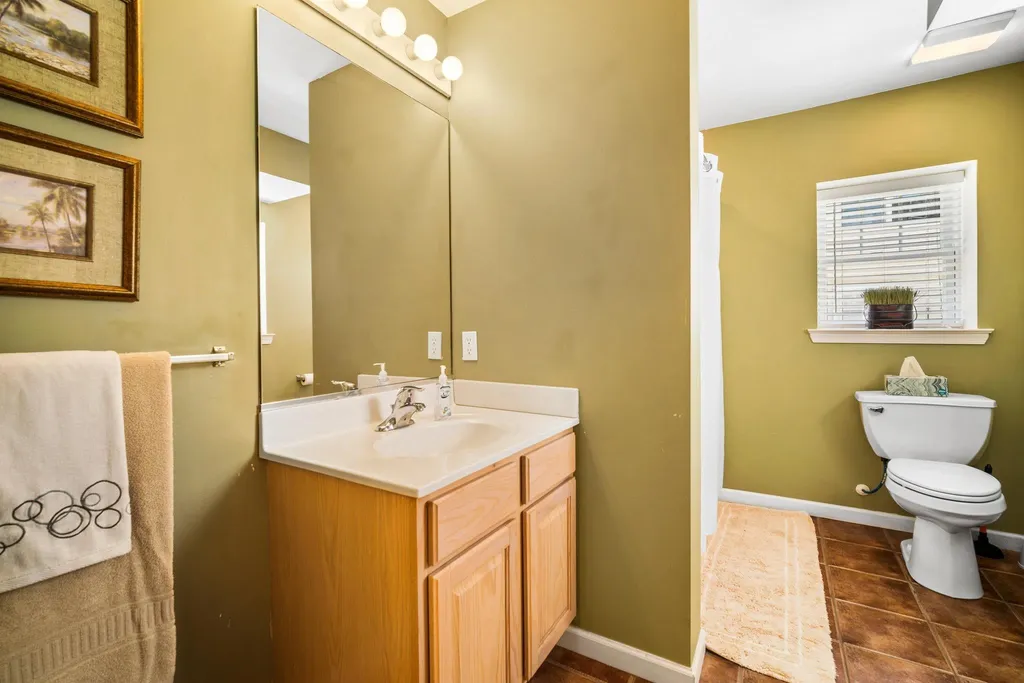 Bonus Room Bath