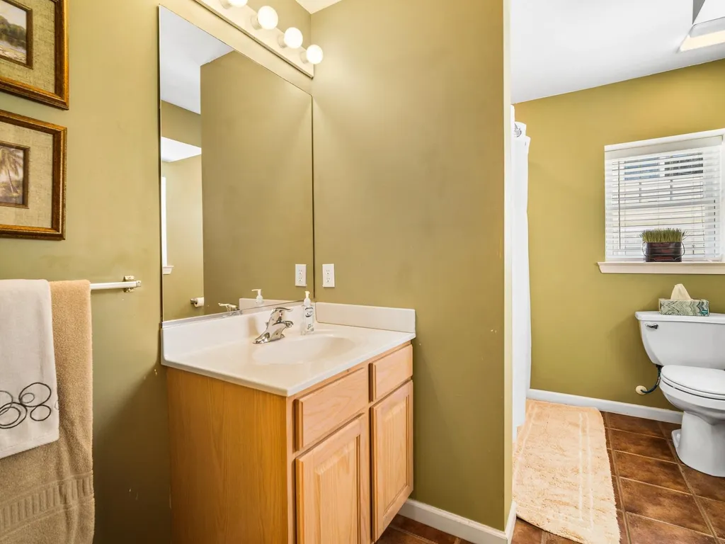 Bonus Room Bath