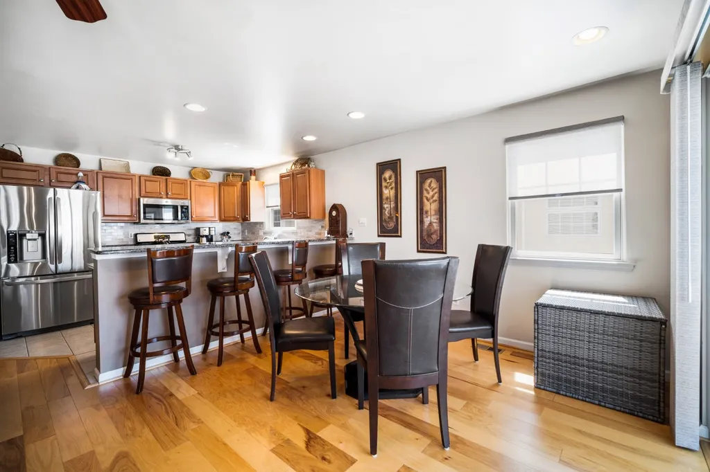 Breakfast Bar