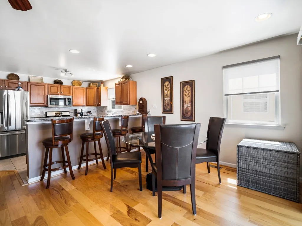 Breakfast Bar