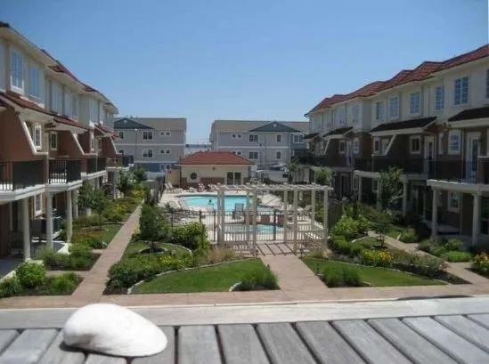 back deck overlooking pool