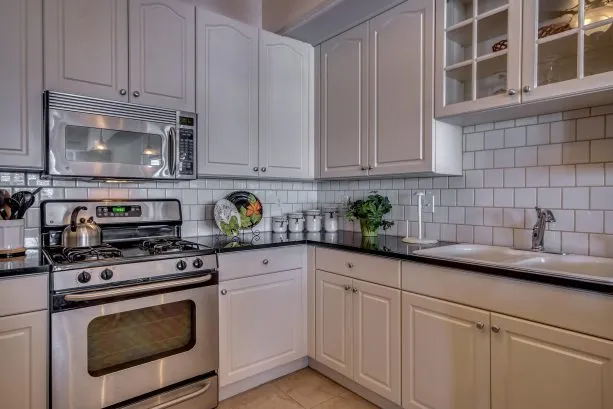 Kitchen Plenty of Cabinet Space. 