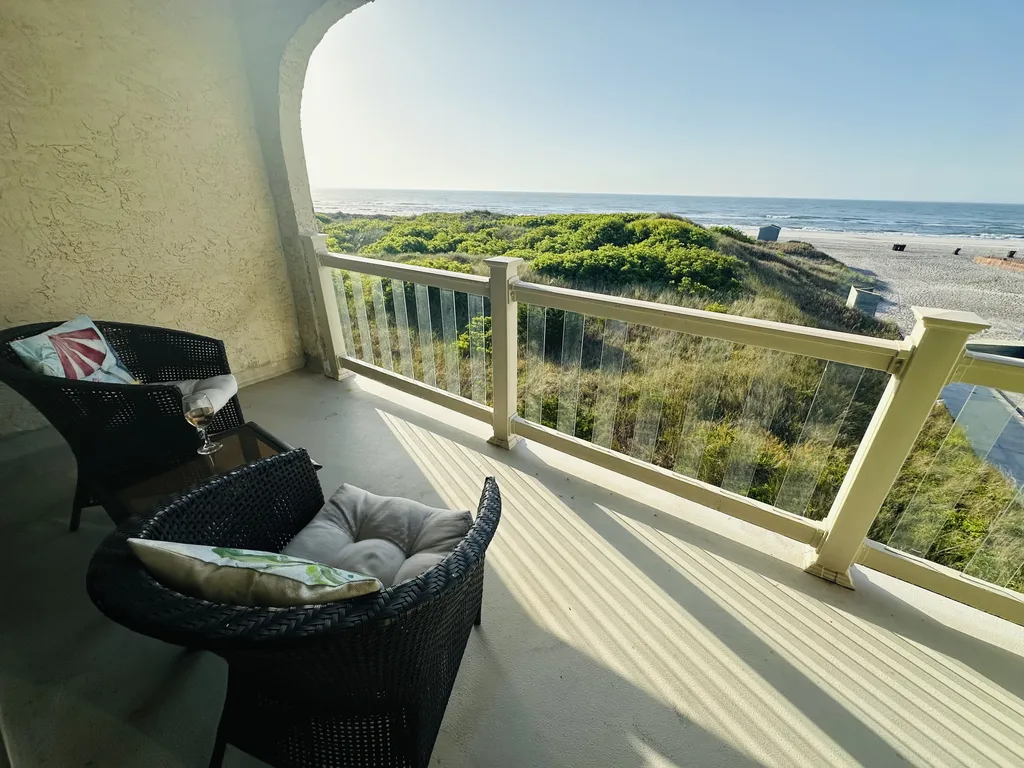 Endless ocean views from 3rd floor master bedroom! 