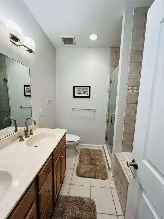 Fourth floor Master bath