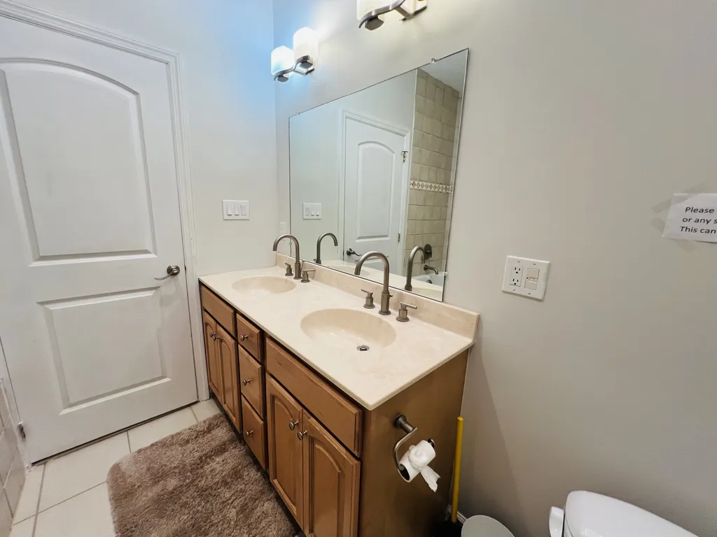 Fourth floor Master bath