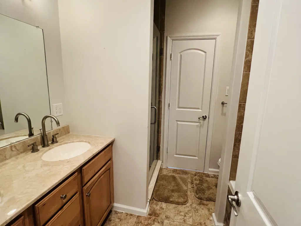 Fourth floor Master bath