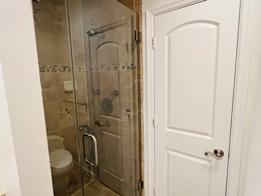Fourth floor Master bath