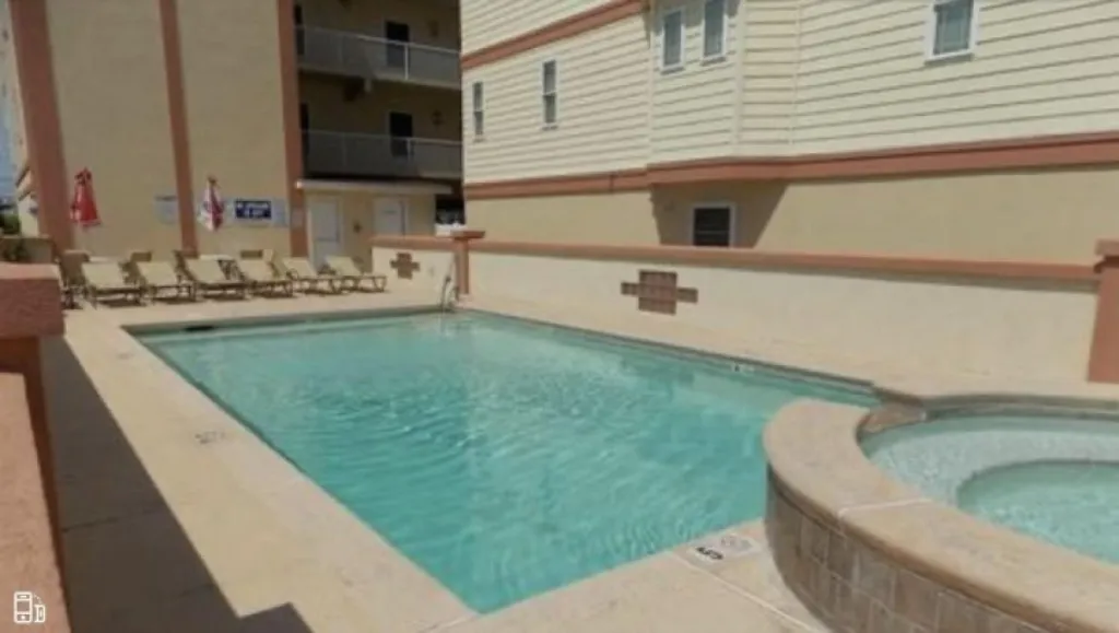 pool