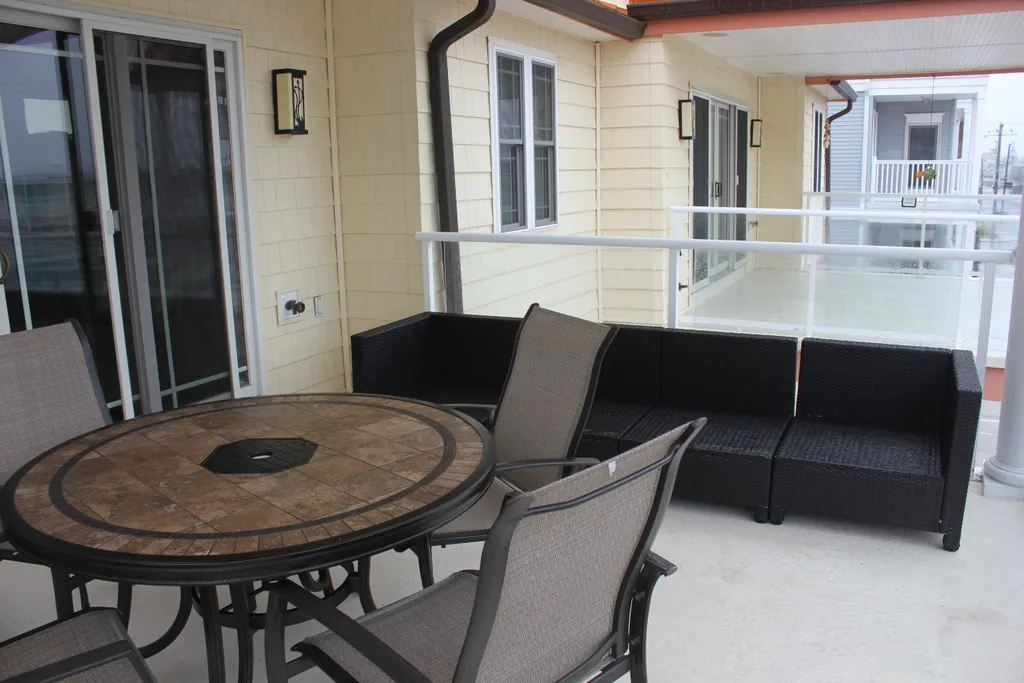 third floor deck from living romm