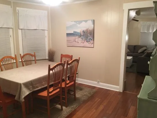 Dining room with bay window