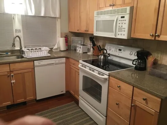 Kitchen has new dishwasher, microwave, &amp;amp; stove/oven!