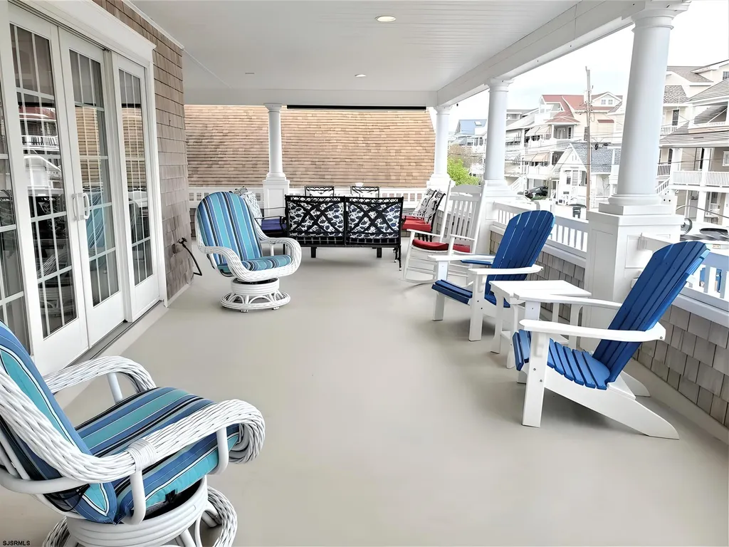Other side of deck (square iron seating)