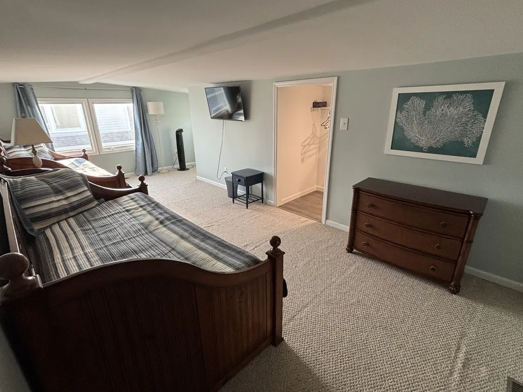 #4 Bedroom Loft
