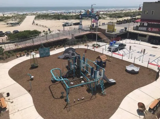 Playground on 16th and the Beach