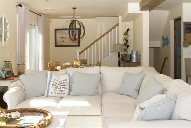 Living room - open floorplan is great for interacting with family