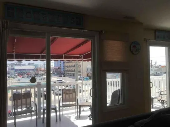Deck Area w/ 2 Sliding Doors