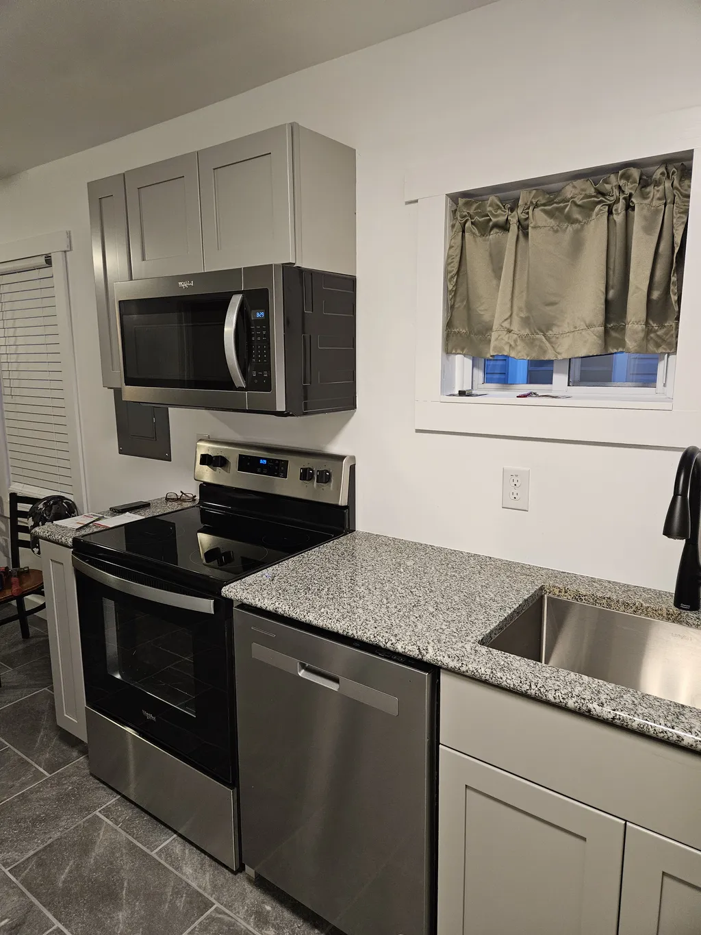 1ST FLOOR KITCHEN