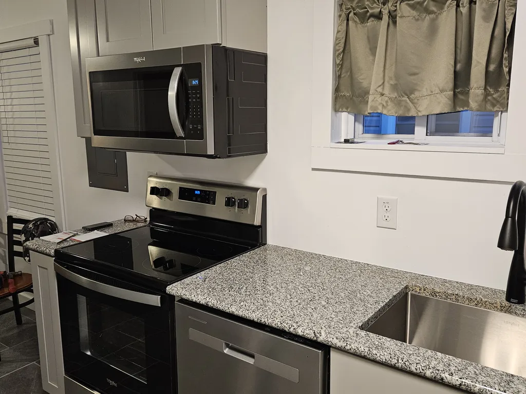 1ST FLOOR KITCHEN