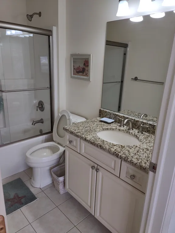 Upstairs Bathroom