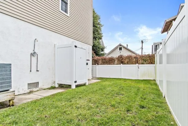 Yard - Shower