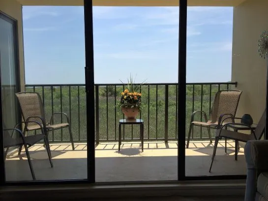 Oceanfront condo with heated pool and elevator