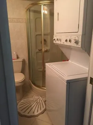 Bathroom with washer/dryer