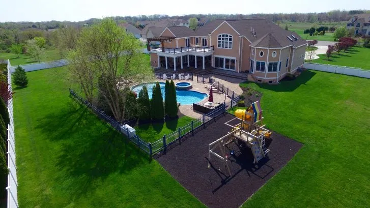 'Exuding Luxury' Close to Beaches, Cape May Mall, WillowCreek Winery and Beach Plum Farms 
