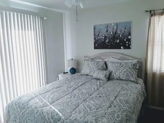 3rd bedroom queen w/deck