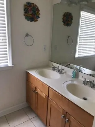 second floor hall bathroom