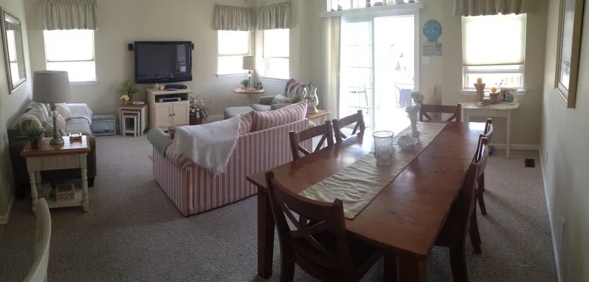 Family &amp;amp; Dining Panoramic View