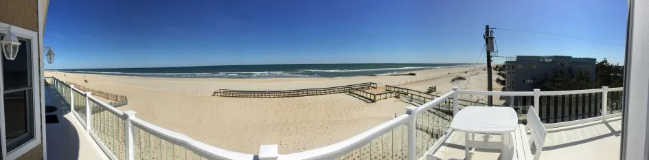 Rap around deck on all the floors