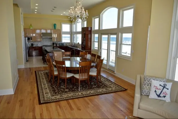 Dinning Table for 10 with breath taking views and gorgeous chandelier