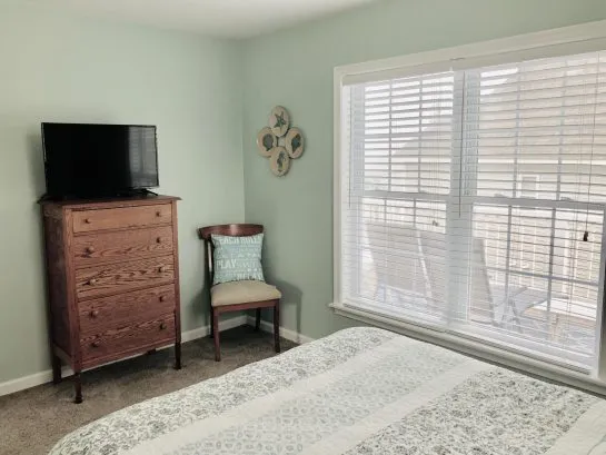 Bedroom #4 - cable tv, beach views