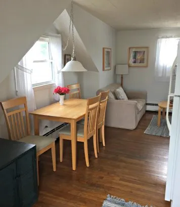 2nd Floor Apartment - Enter Through Kitchen/Dining Area
