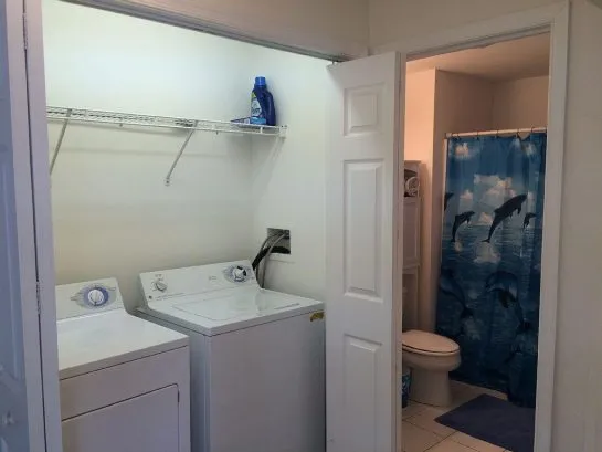 Full washer/dryer, full bath 2nd floor