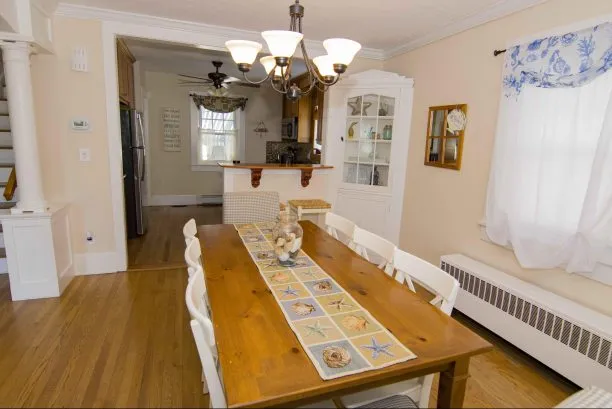 Dining room with seating for 10
