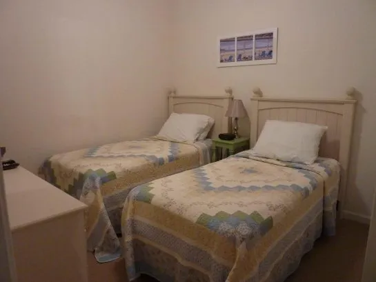 Bedroom #4 - 2 Twin Beds